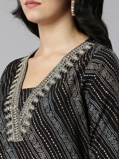 Neerus Black Regular Straight Printed Kurta And Trousers
