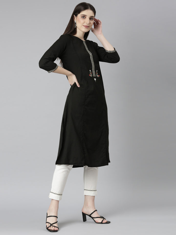 Neerus Black solid straight kurta set with trouser - back view