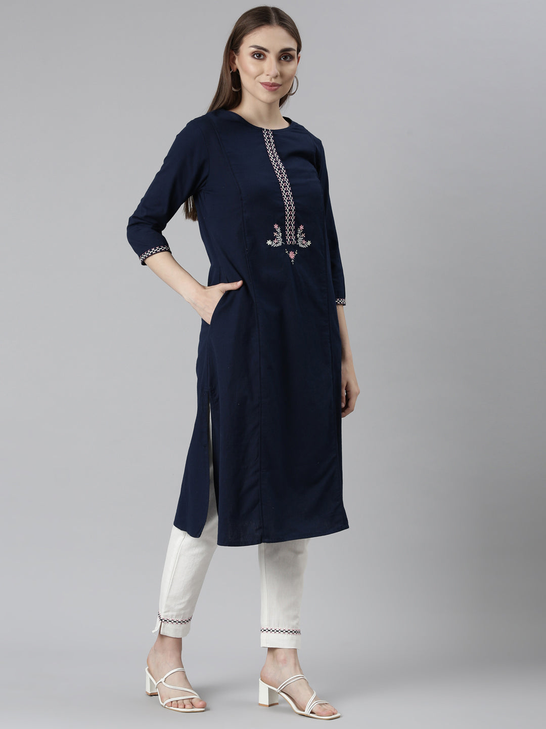 Neeru's Navy Blue Regular Straight Solid Kurta And Trousers