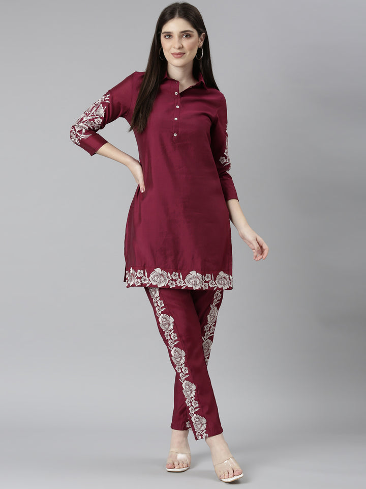 Neerus Maroon printed floral kurta set - detail view 2