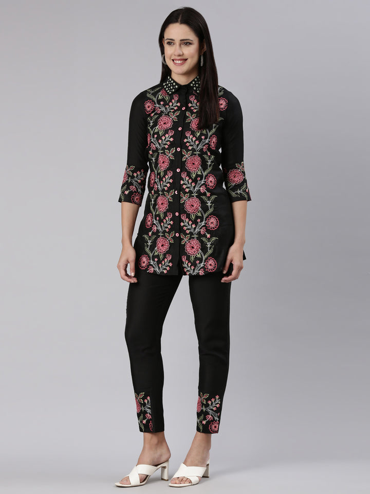 Neerus Black embroidered straight co-ord set - detail view 2