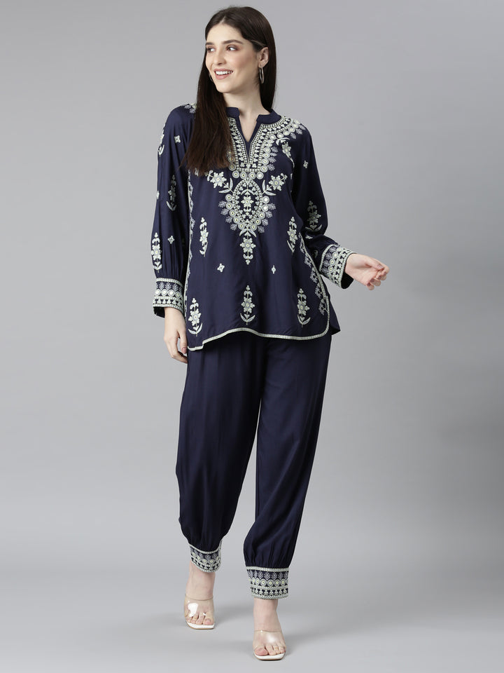 Neerus Blue solid straight co-ord set top and trousers - detail view 2