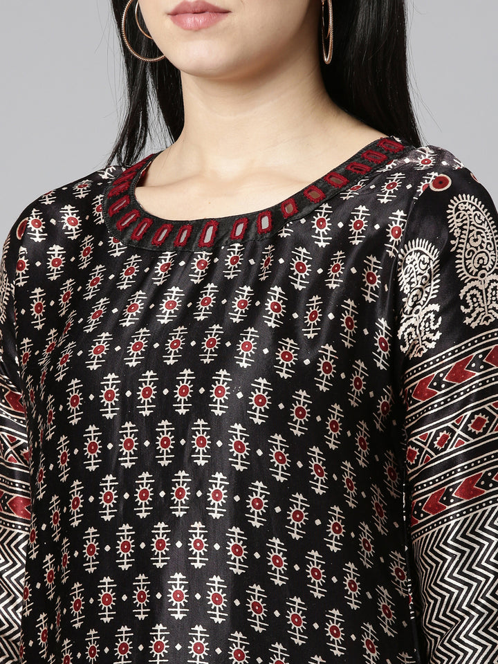 Neerus Black printed straight kurta set with dupatta - detail view 1