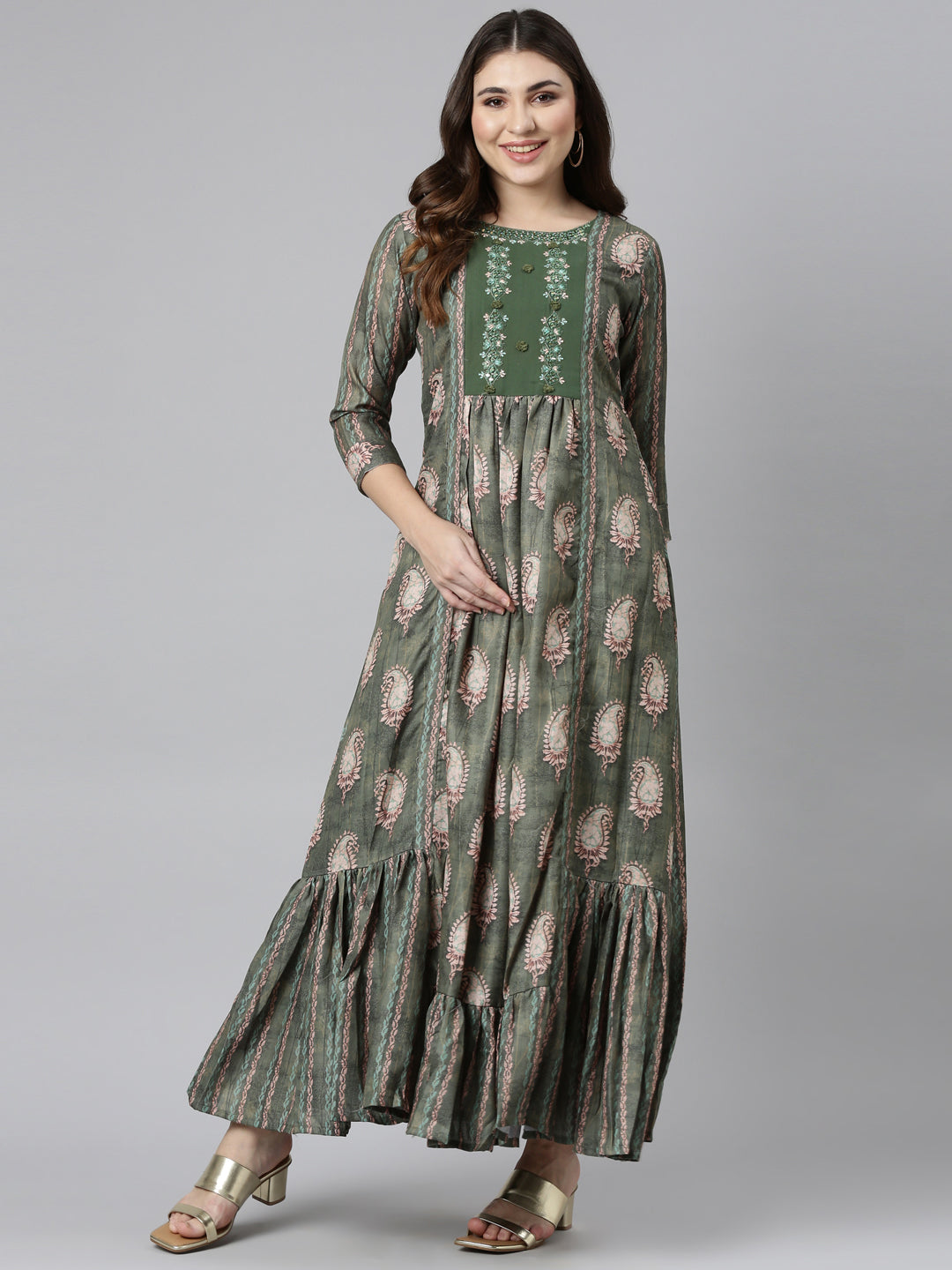 Neeru's Green Flared Casual Printed Gown