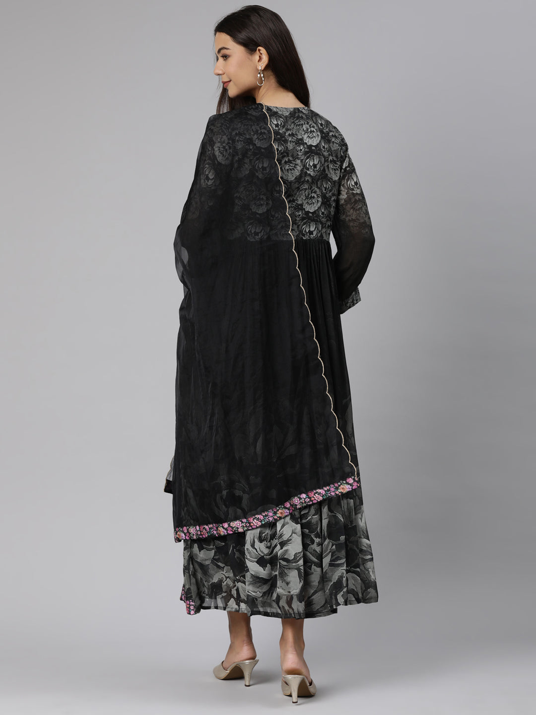 Neerus Grey printed floral suit set straight kurta with trouser and dupatta - side view
