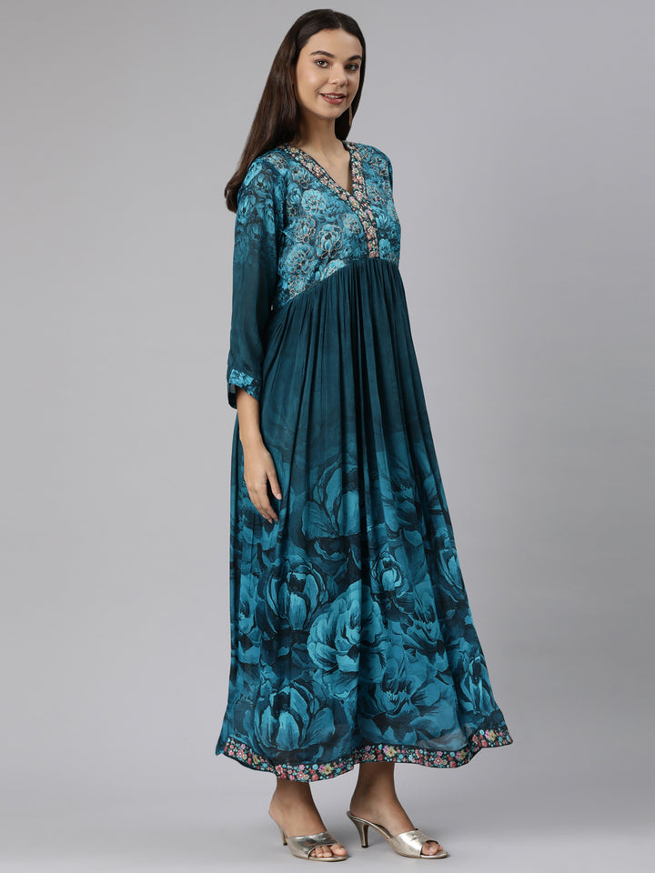 Neerus Green printed floral suit set - back view