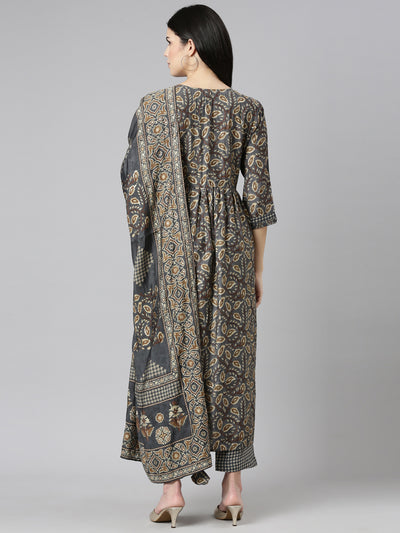 Neerus Grey Regular Straight Printed Kurta And Trousers With Dupatta