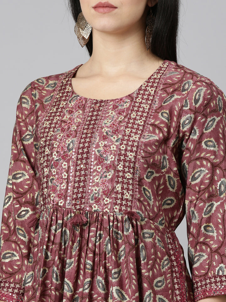 Neerus Pink printed straight kurta set with dupatta - detail view 1
