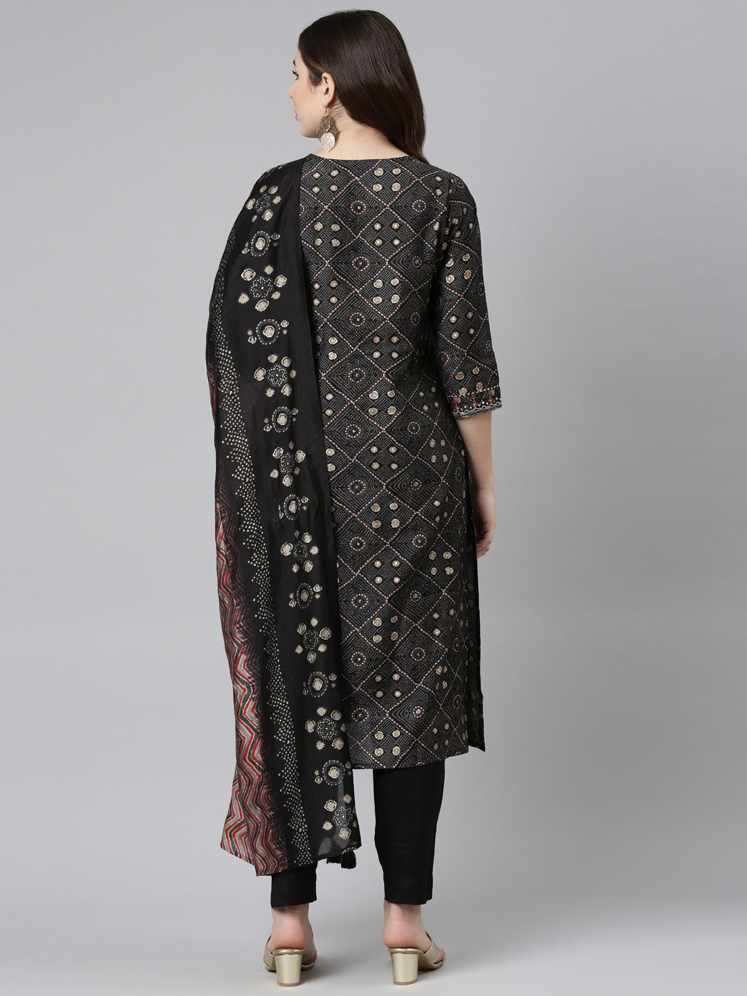 Neerus Black Regular Straight Printed Kurta And Trousers With Dupatta