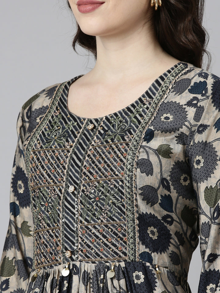 Neerus Grey printed straight kurta set with trousers and dupatta - detail view 1