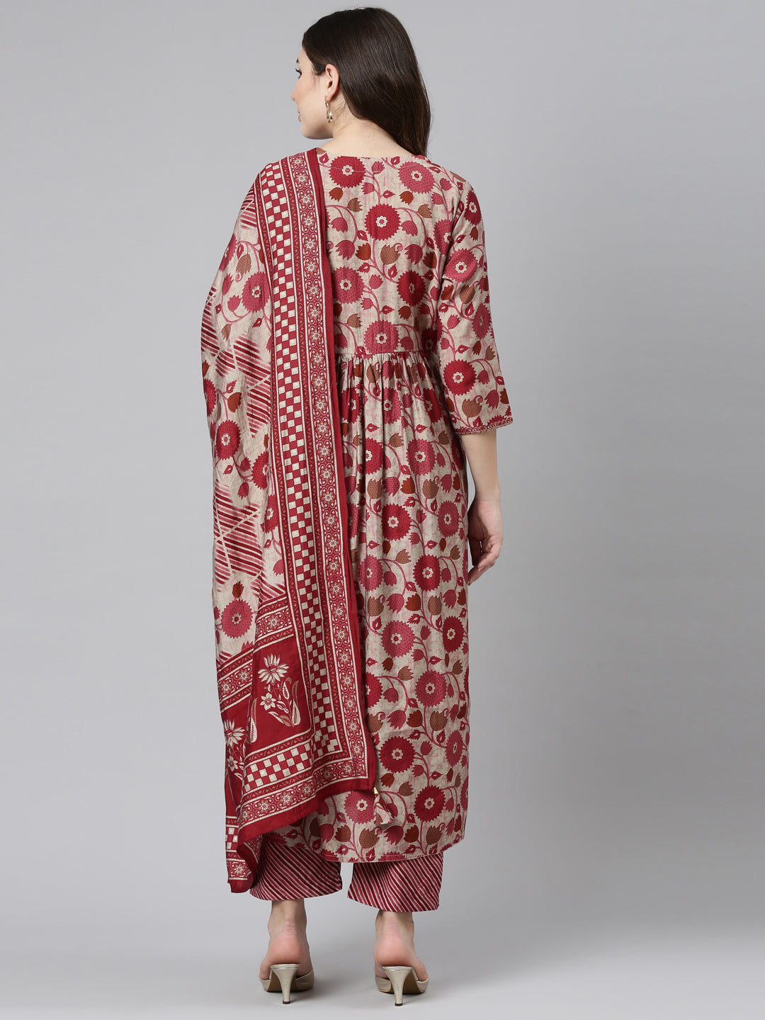 Neerus Maroon printed straight suit set - side view