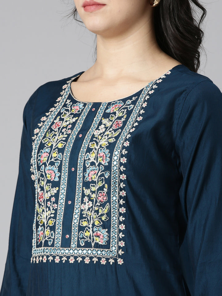 Neerus Green Regular Straight Solid Kurta And Trousers With Dupatta