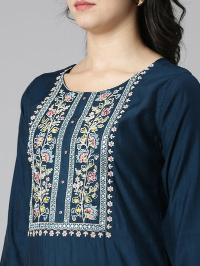 Neeru's Green Regular Straight Solid Kurta And Trousers With Dupatta