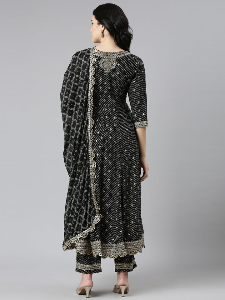Neerus Black embroidered straight kurta set - side view