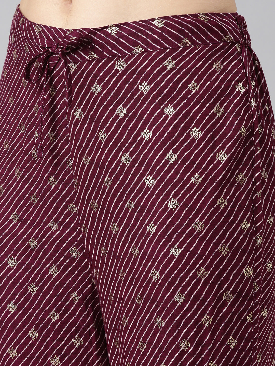 Neerus Purple embroidered straight kurta set with dupatta - detail view 3