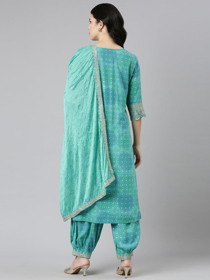 Neerus Green printed straight kurta set with dupatta - side view