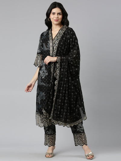 Neeru's Black Regular Straight Printed Readymade Suits