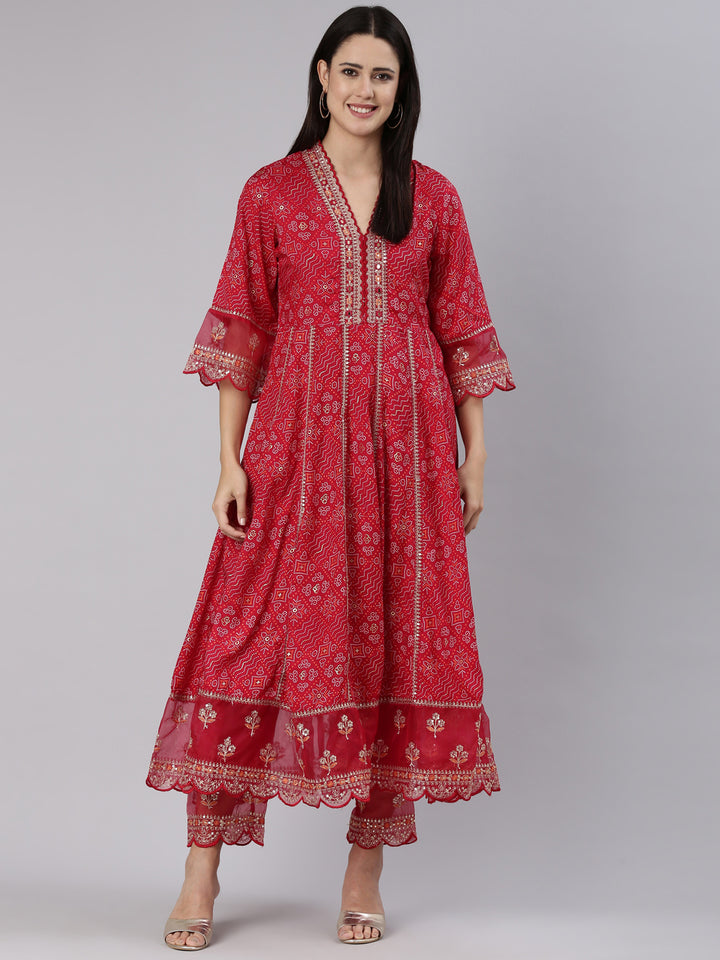 Neerus Red printed straight kurta set with trouser - detail view 2