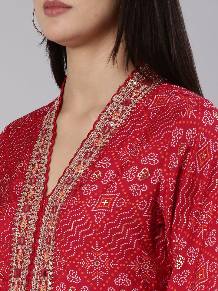 Neerus Red printed straight kurta set with trouser - detail view 1