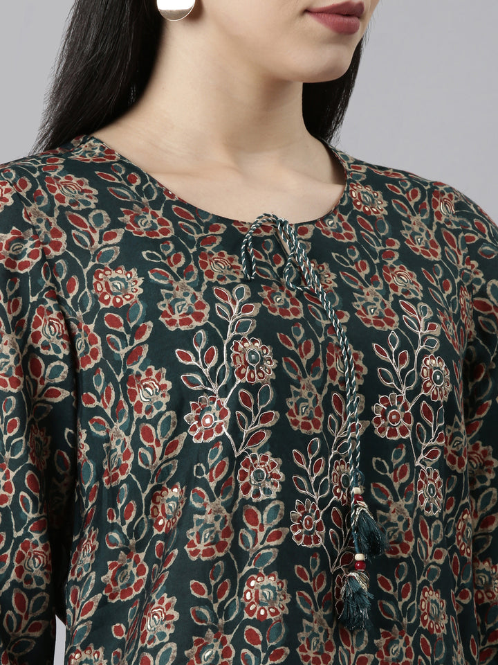 Neerus Green Solid Straight Kurta Set with Trouser and Dupatta - detail view 1