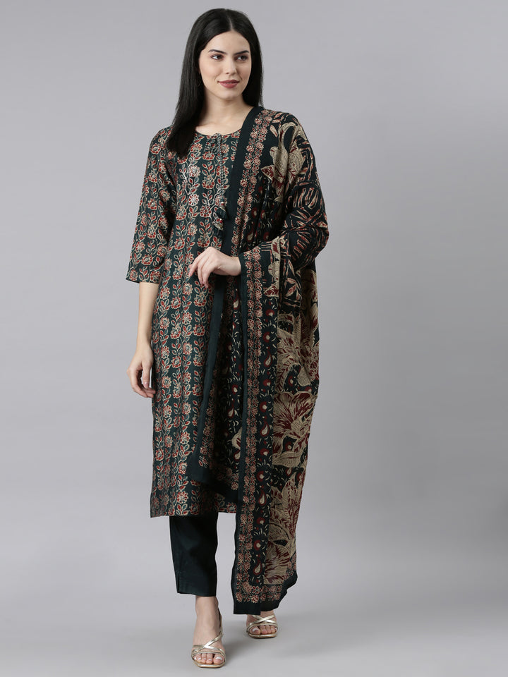 Neerus Green Solid Straight Kurta Set with Trouser and Dupatta - detail view 2