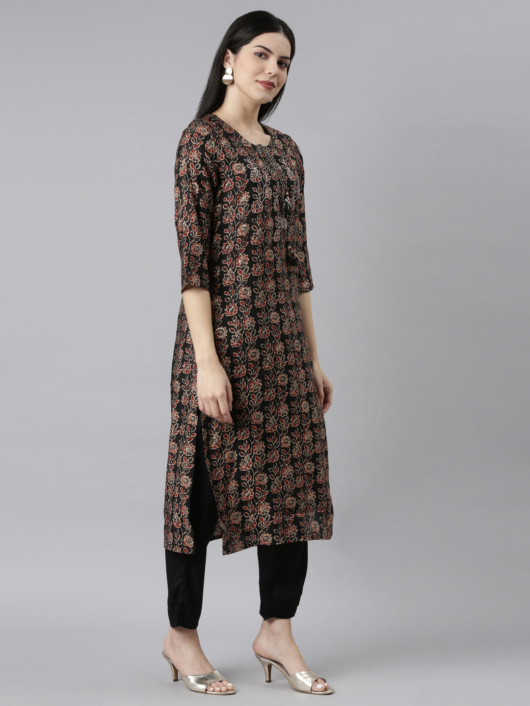 Neeru's Black Regular Straight Solid Readymade Suits