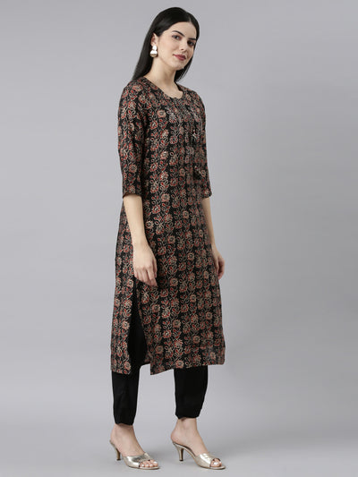 Neeru's Black Regular Straight Solid Readymade Suits