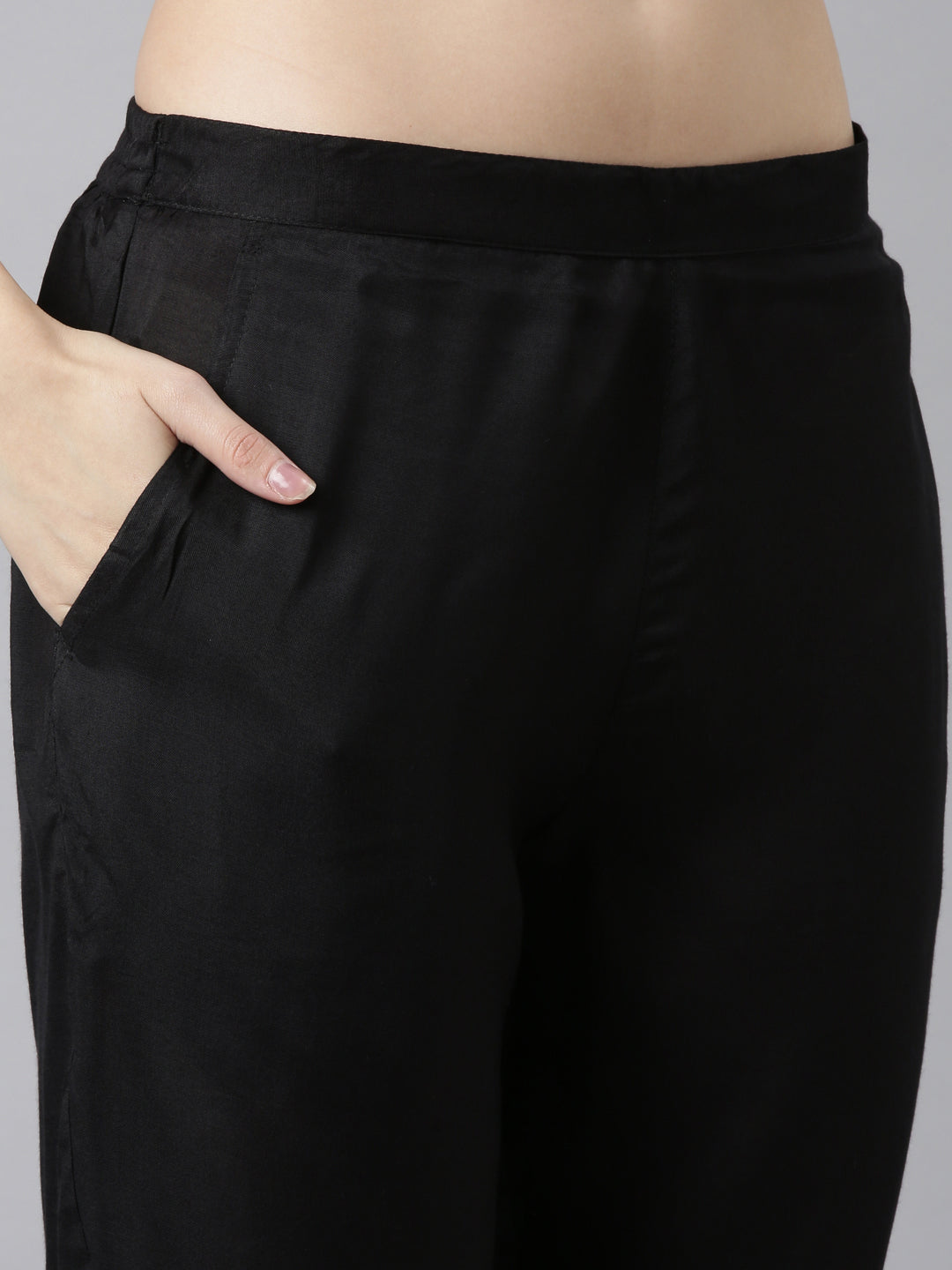 Neeru's Black Regular Straight Solid Readymade Suits