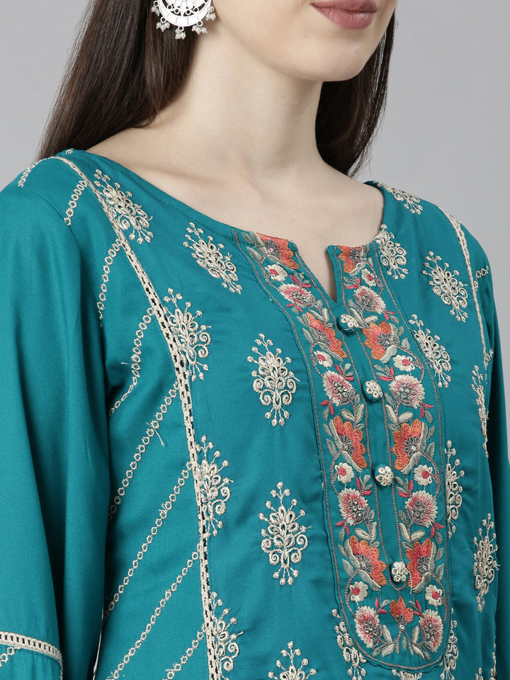 Neerus Green printed floral kurta set with trouser and dupatta - detail view 1