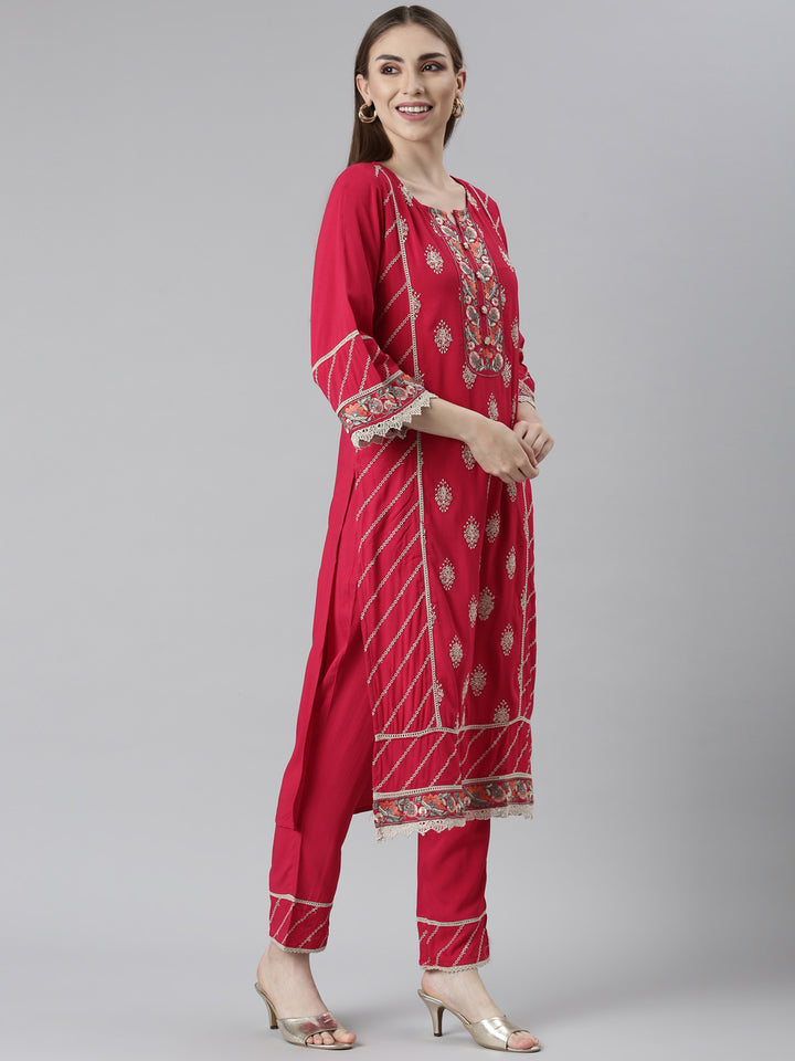 Neerus Pink printed floral kurta set with trouser and dupatta - back view