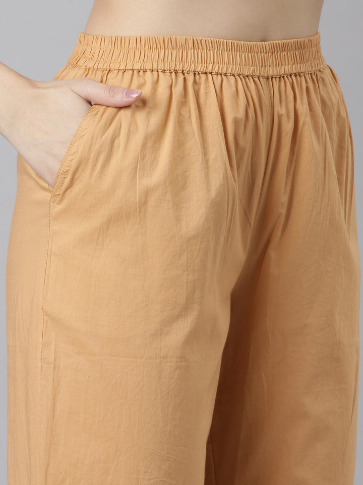 Neerus Orange printed floral kurta set with trousers and dupatta - detail view 3