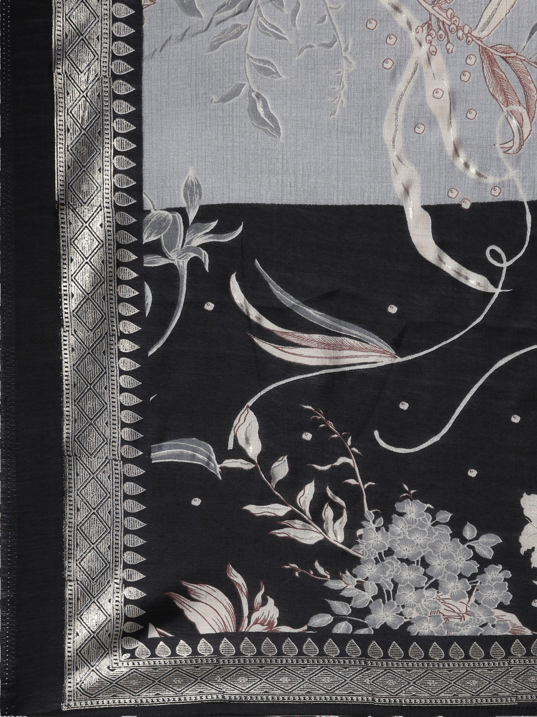 Neerus Black printed floral suit set - detail view 4