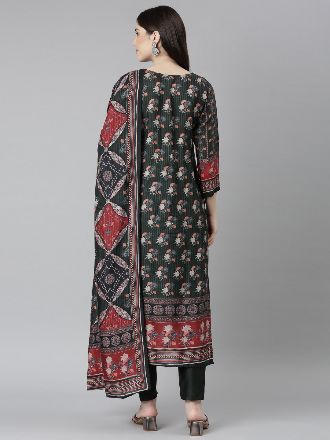 Neerus Green printed floral kurta set with trouser and dupatta - side view