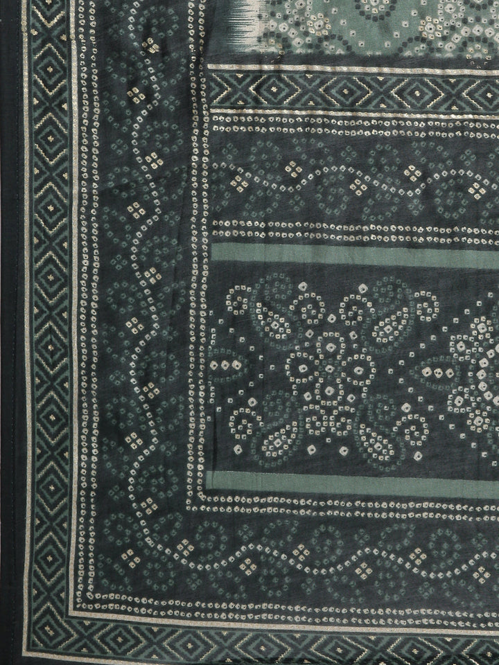 Neerus Green printed straight suit set panelled kurta with trouser and dupatta - detail view 5