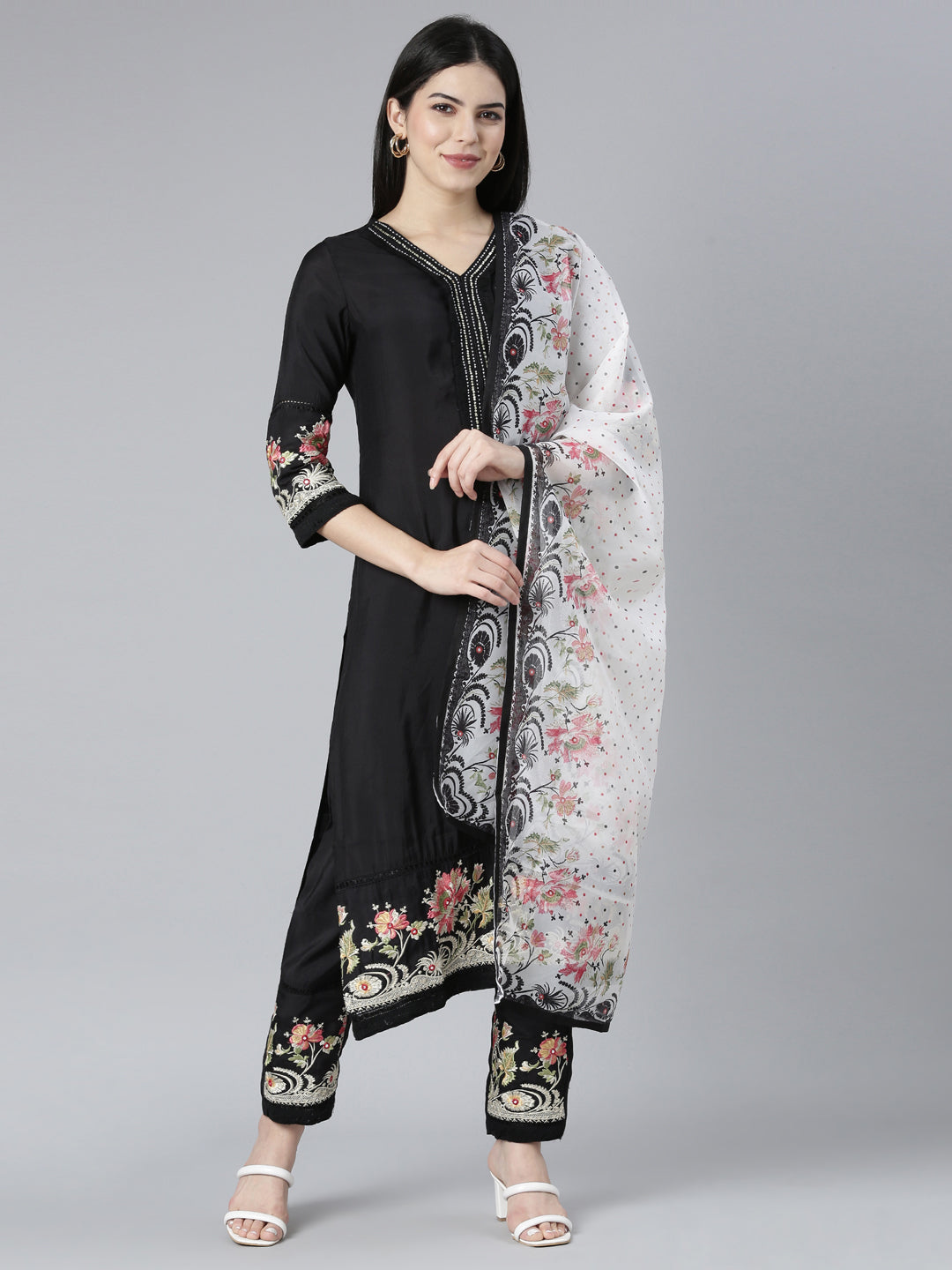 Neerus Black printed floral kurta set with trouser and dupatta - front view