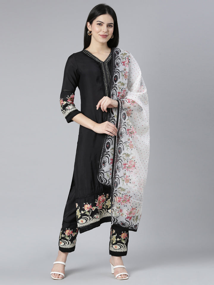 Neerus Black printed floral kurta set with trouser and dupatta - front view