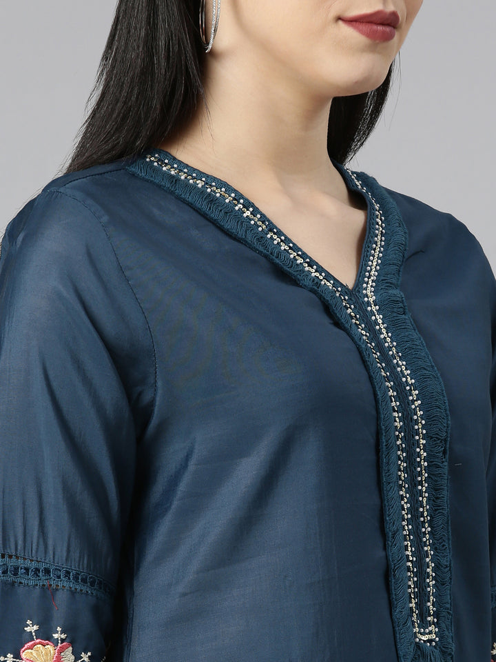 Neerus Blue printed floral kurta set with trouser and dupatta - detail view 1