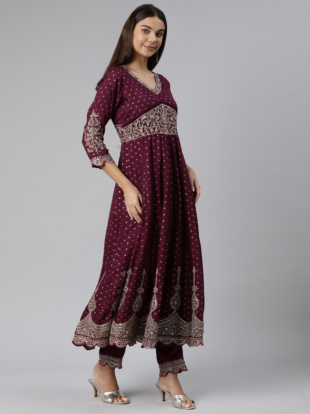 Neerus Purple printed floral straight suit set - back view