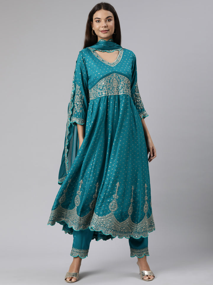 Neerus Green printed floral straight suit set - front view