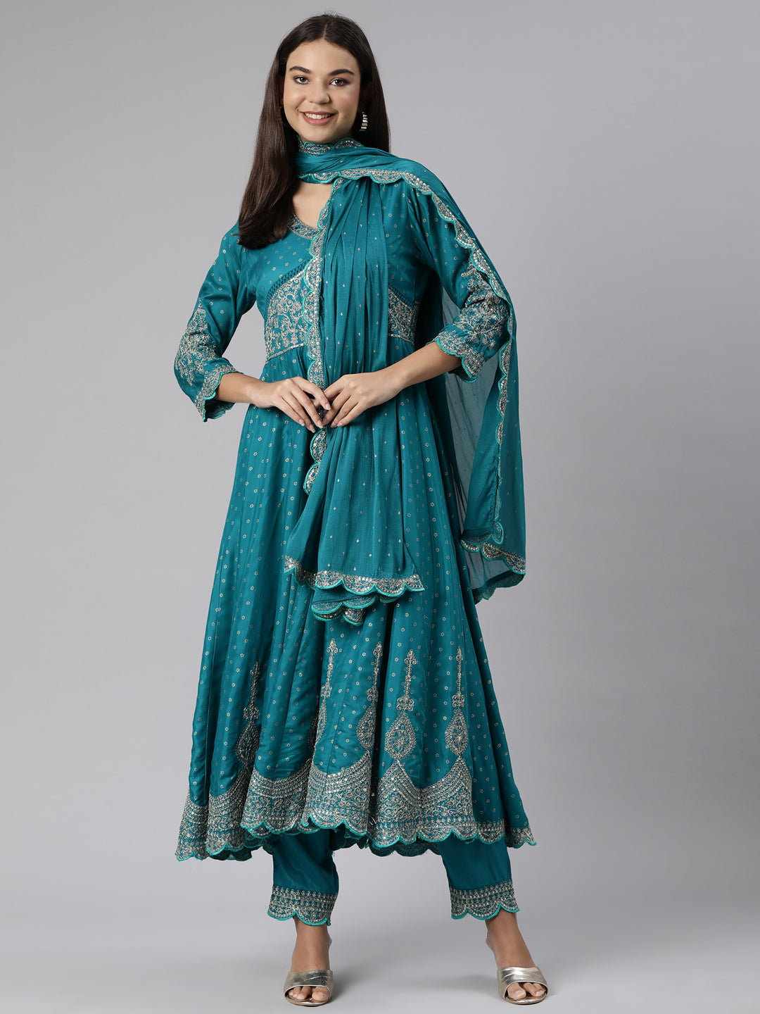 Neerus Green printed floral straight suit set - detail view 1