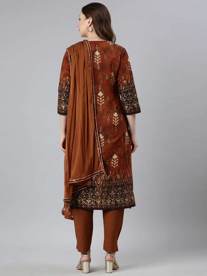 Neerus Orange printed floral suit set straight kurta with trouser and dupatta - side view