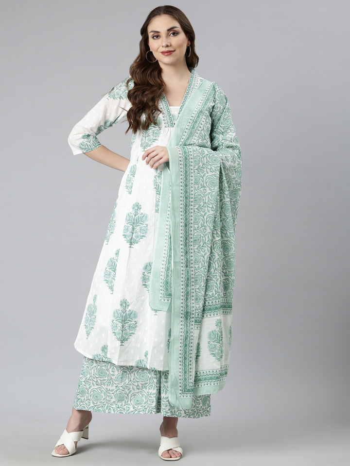 Neerus Green Regular Straight Floral Kurta And  Palazzos With Dupatta