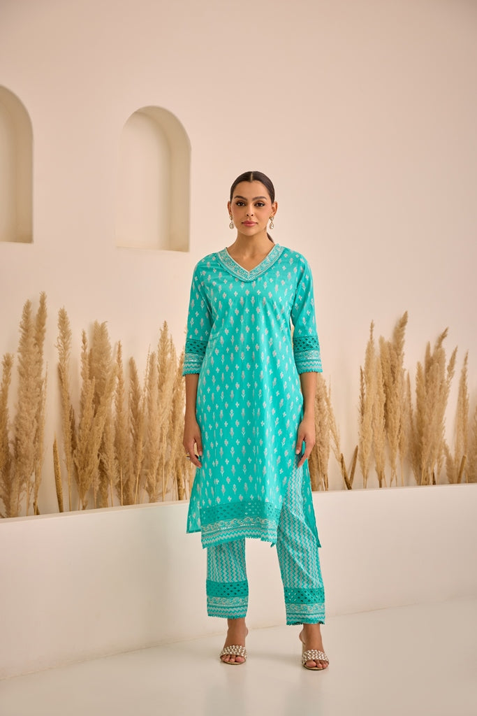 Neerus Green printed straight suit set with dupatta - detail view 2