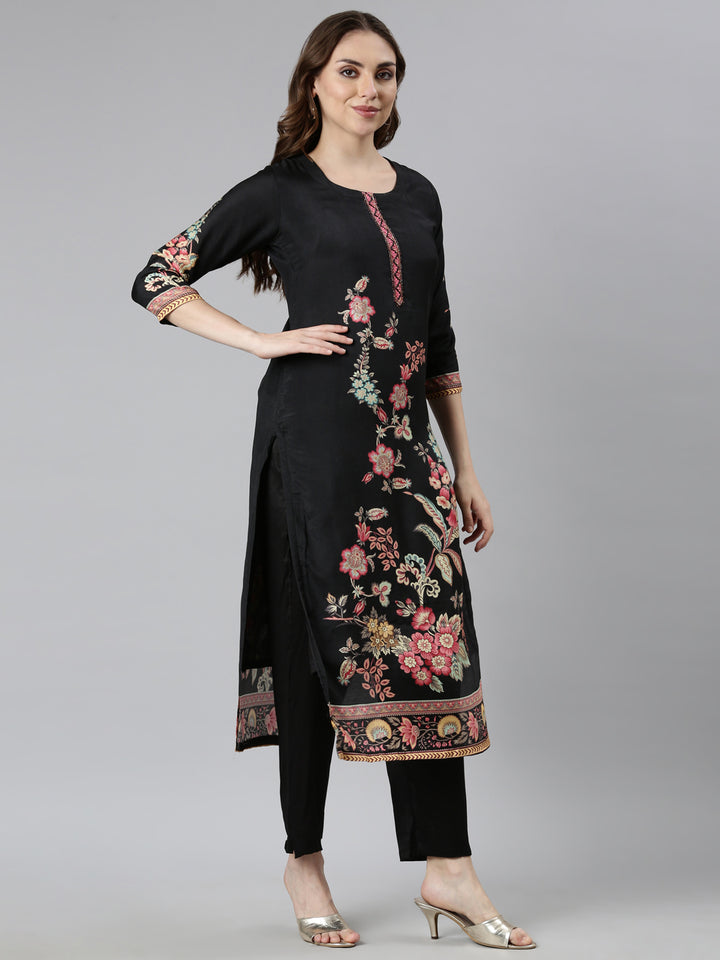 Neerus Black printed floral straight suit set - back view