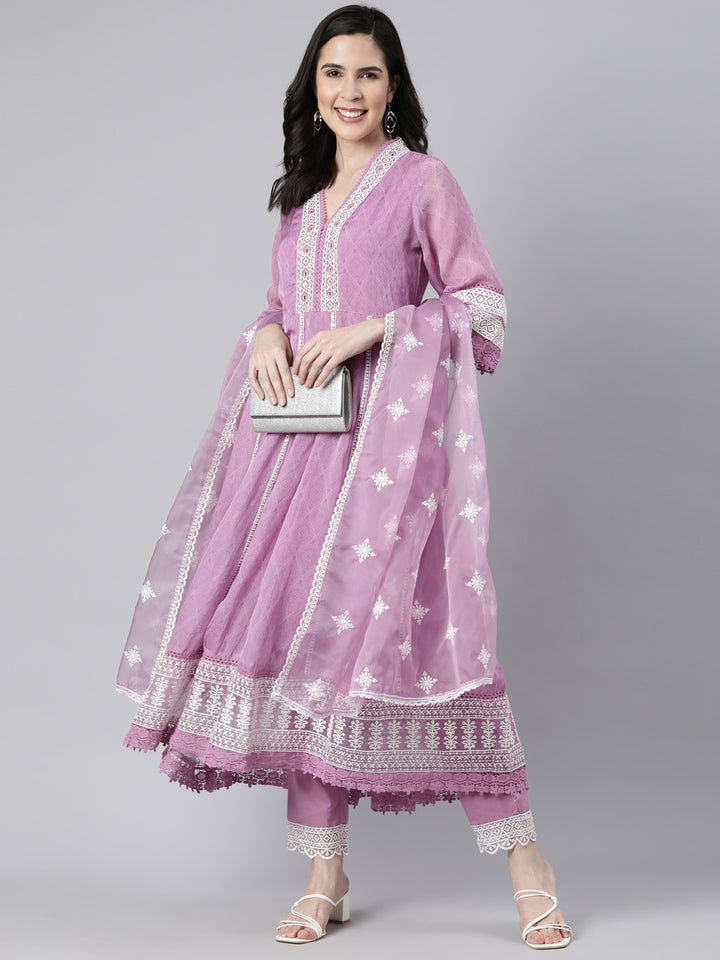 Neerus Lavender Regular Straight Floral Kurta And Trousers With Dupatta