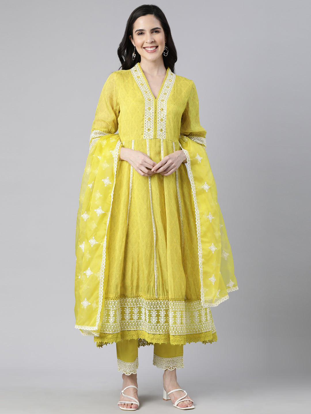 Neerus Green printed floral straight suit set - front view