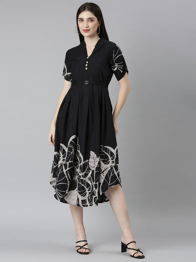 Neeru's Black Regular Straight Tribal Kurtas