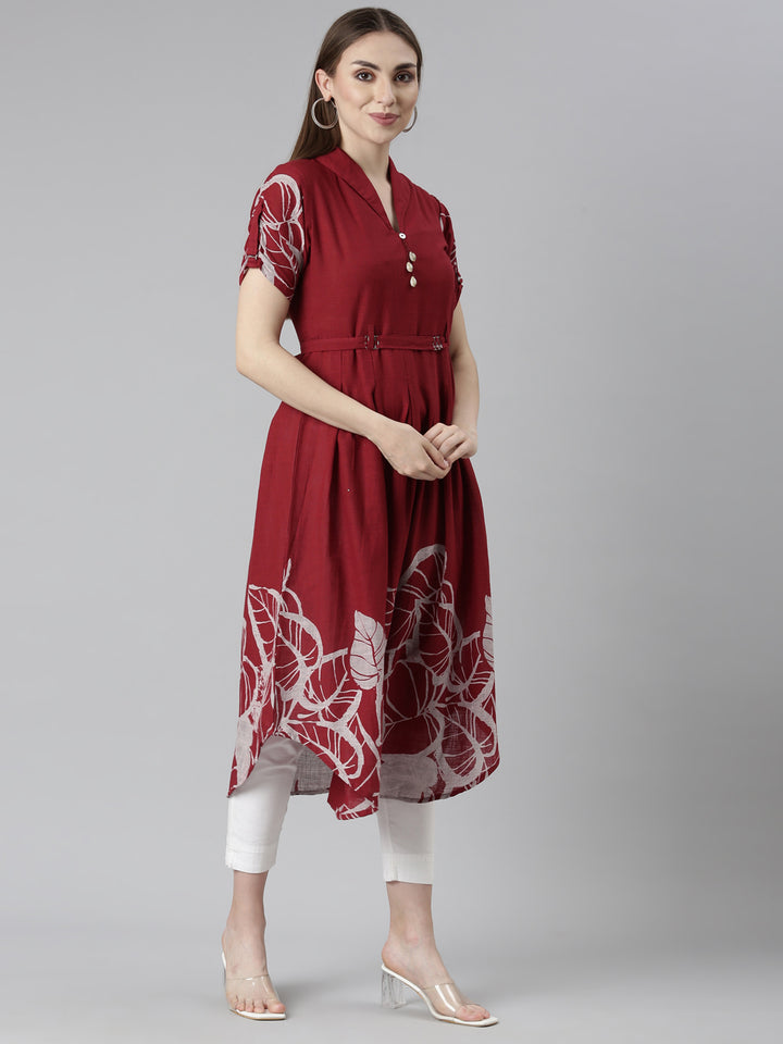 Neerus Maroon printed straight kurti - back view