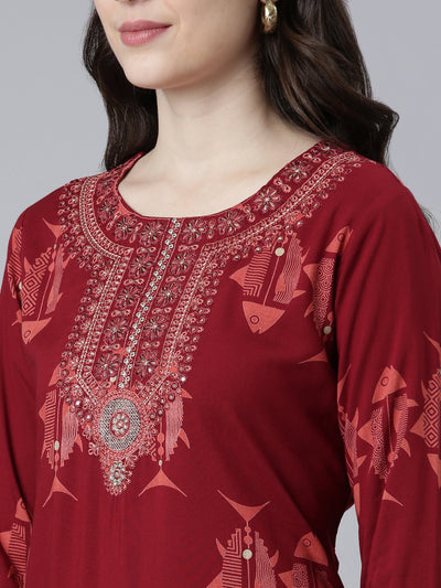 Neeru's Maroon Regular Straight Printed Kurtas