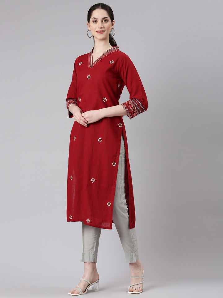 Neerus Maroon Straight Casual Solid Kurtas